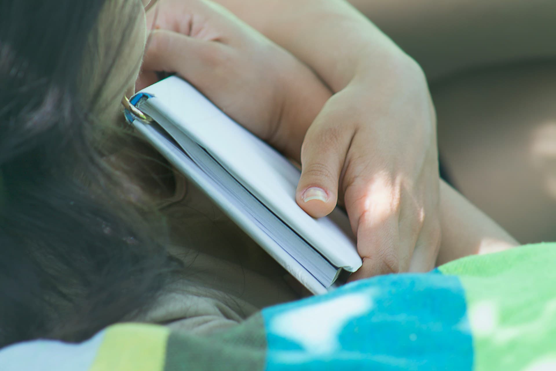 Czy dziecko może skorzystać z teleporady – kiedy konsultacja online ma sens, a kiedy potrzebna jest wizyta osobista